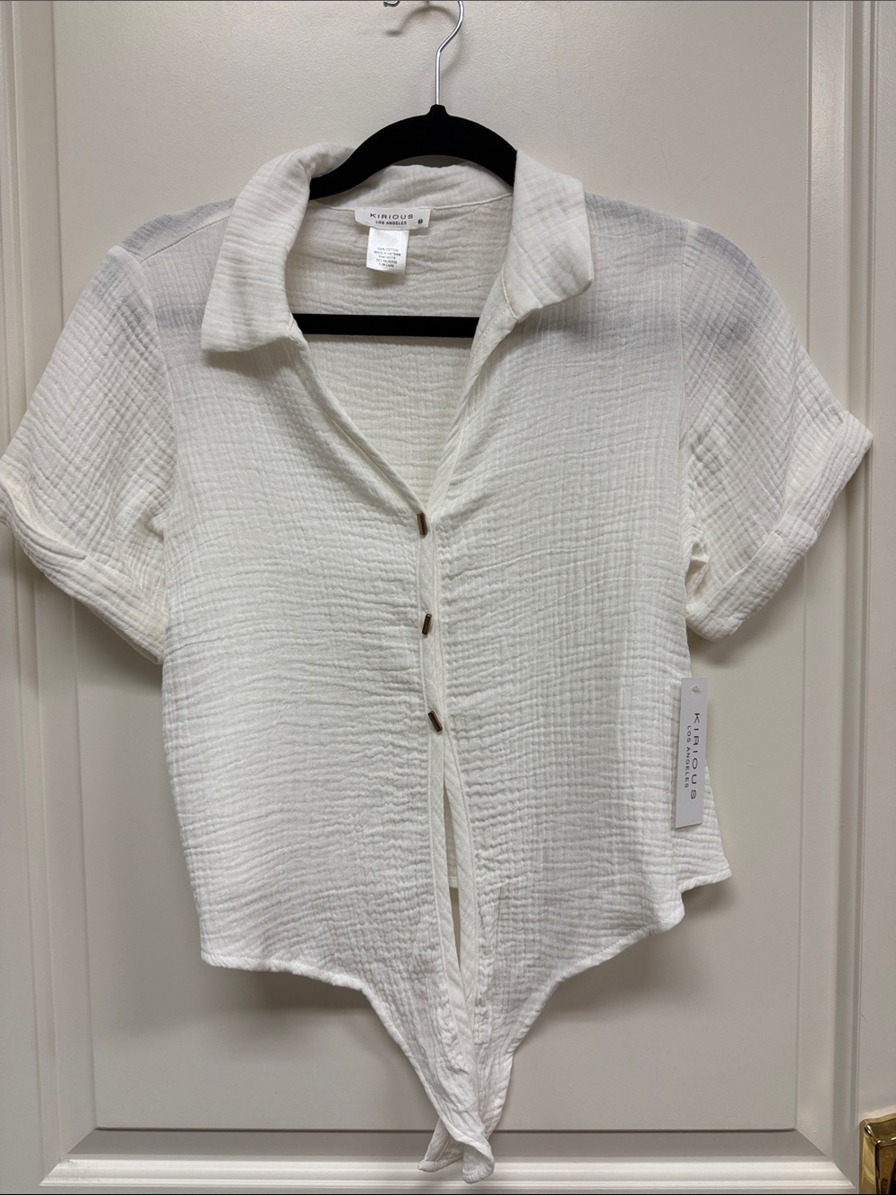 Kirious Los Angeles Signature Cream Short-Sleeve Button-Front Tie-Hem Shirt